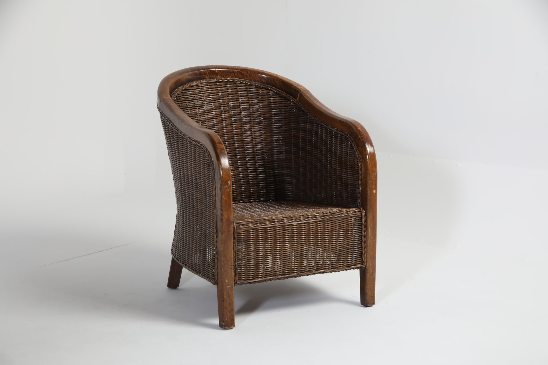 Loungefåtölj i rotting